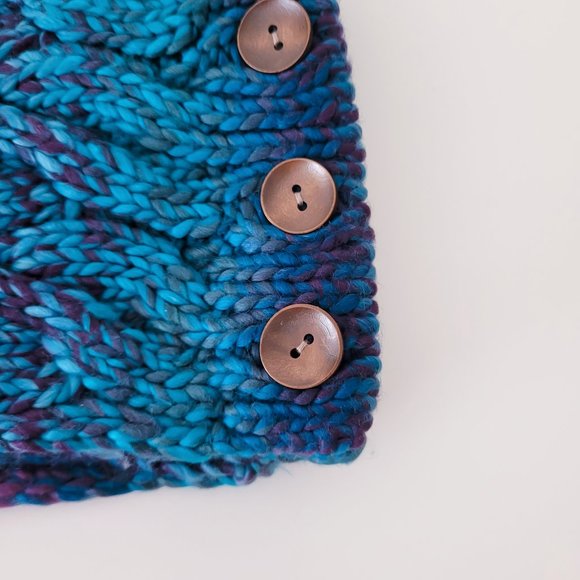 Blue Beanie Toque, Pompom Hat, Gloves, Scarf, Cable Knit Warm Matching Set - Picture 6 of 11